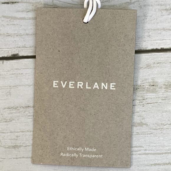 NWT Everlane The Cashmere Beanie Hat in Navy/Bone - Picture 5 of 9